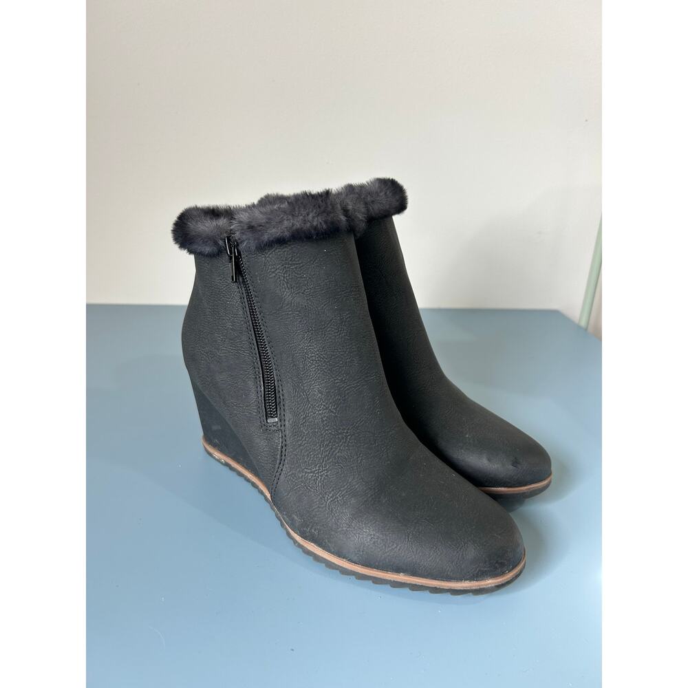 Naturalizer Soul Hudson wedge black leather booties womens 9.5 lined faux fur